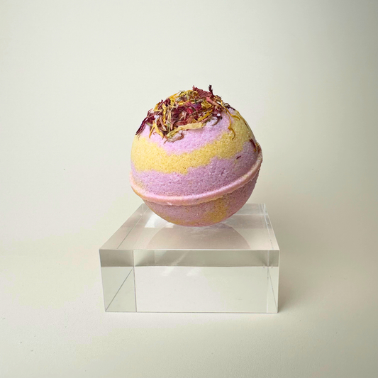Sweet Kisses Bath Bomb